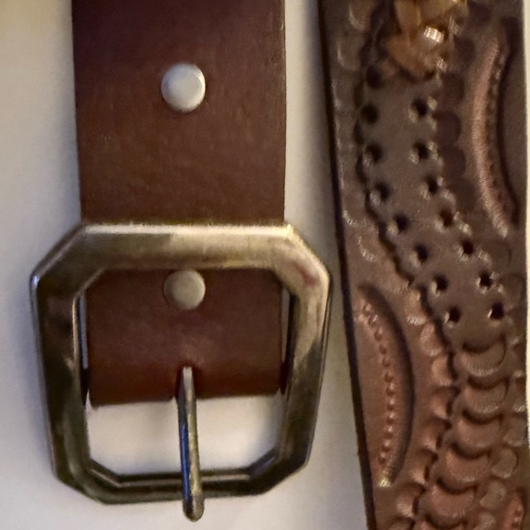 True Religion Brown Leather Belt   with Silver Buckle - Picture 1 of 7